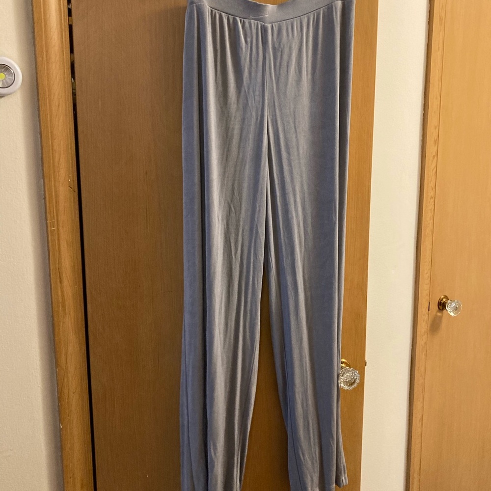 Chico’s Travelers Wear Flowing Pants